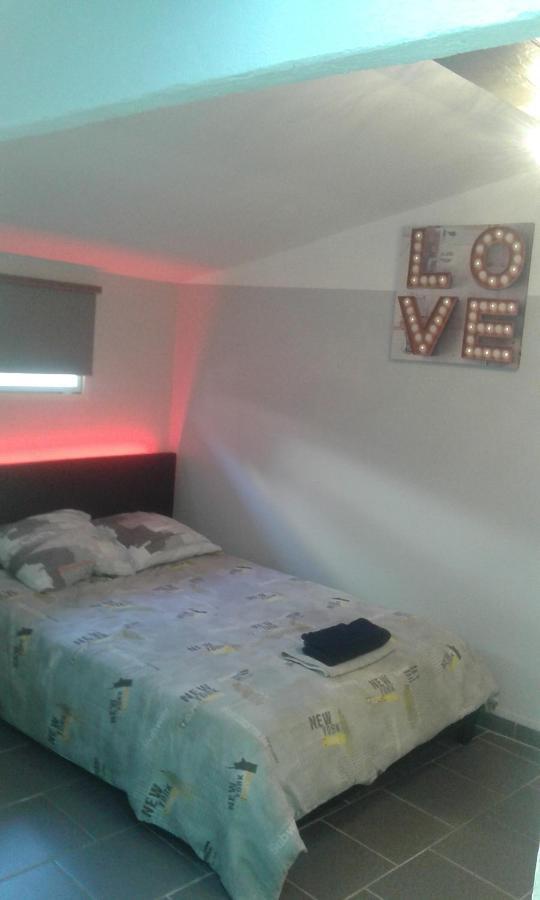 Bienvenue Au Centre Ville Arles Apartamento Exterior foto